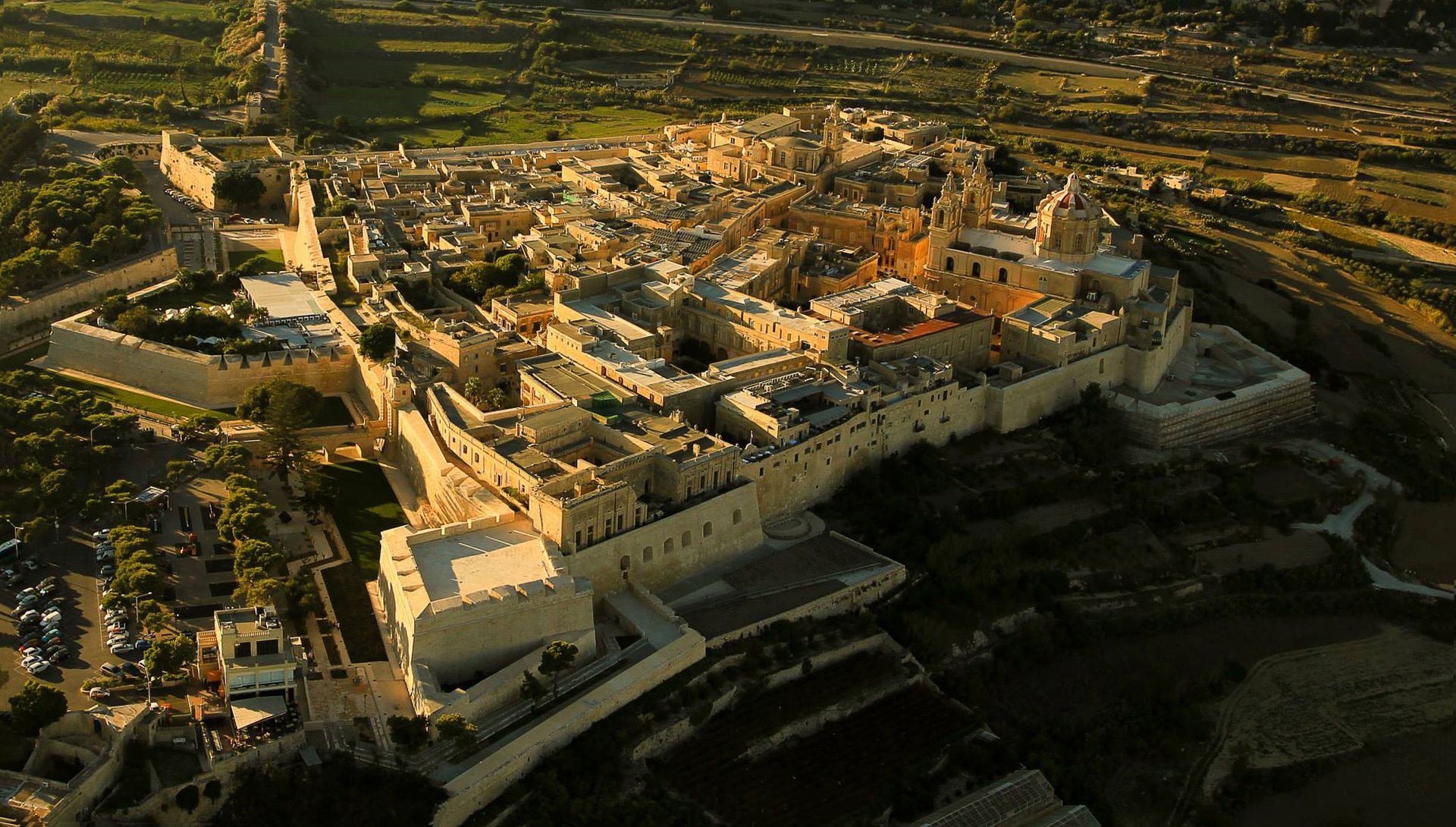 Aerial_view_Mdina,_Malta